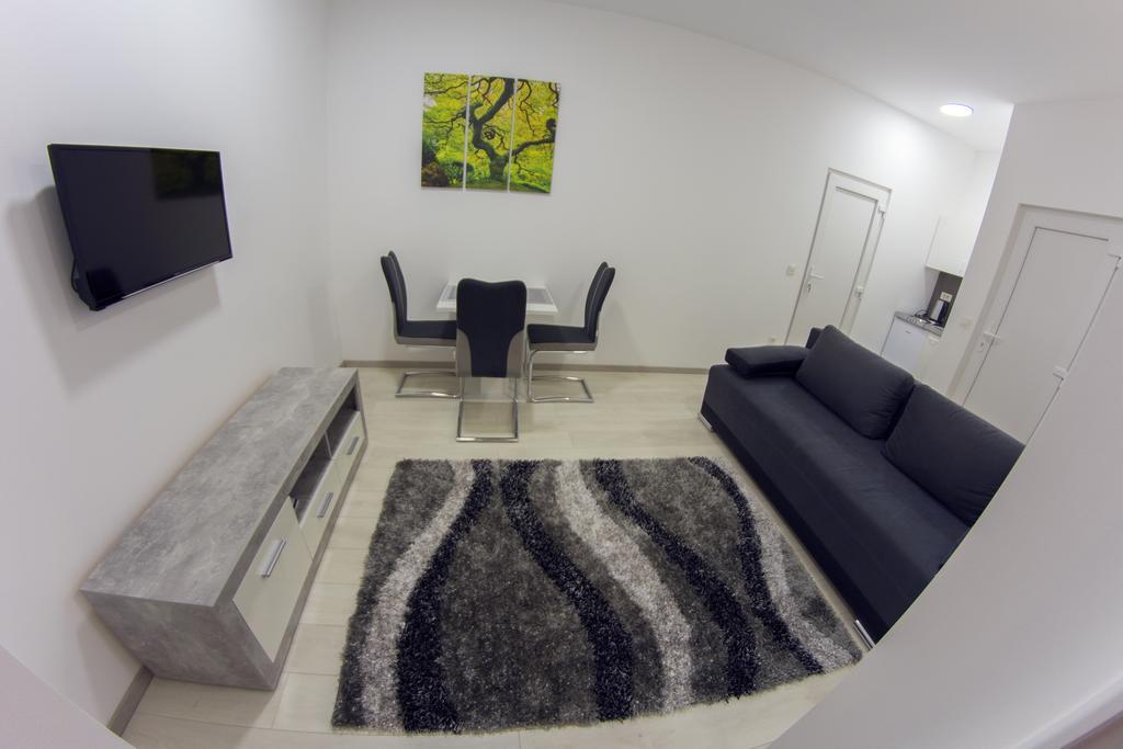 Apartments Petrova170 Ζάγκρεμπ Εξωτερικό φωτογραφία